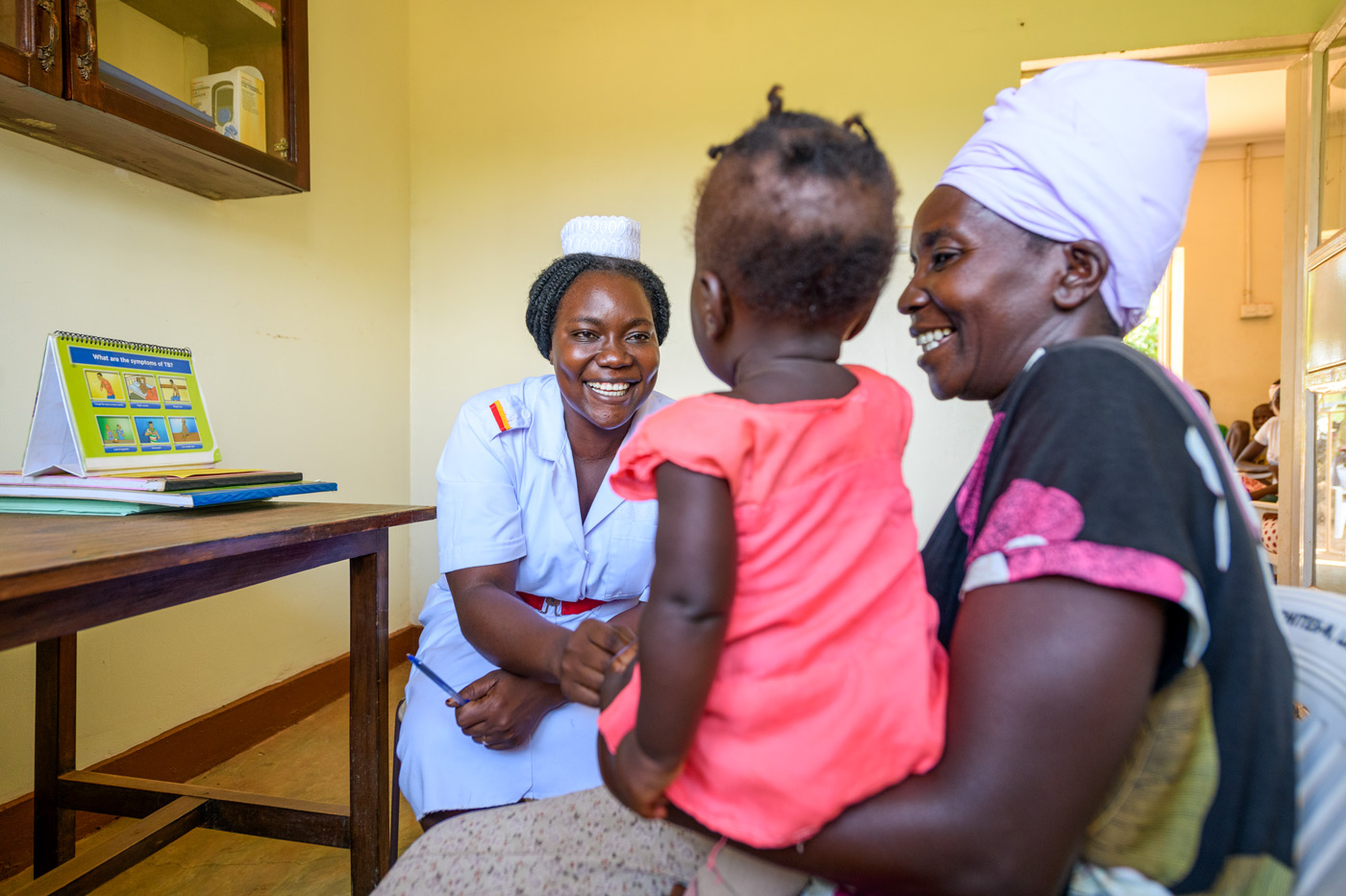 medical-photographs-uganda | USAID Supporting Health Systems in Uganda